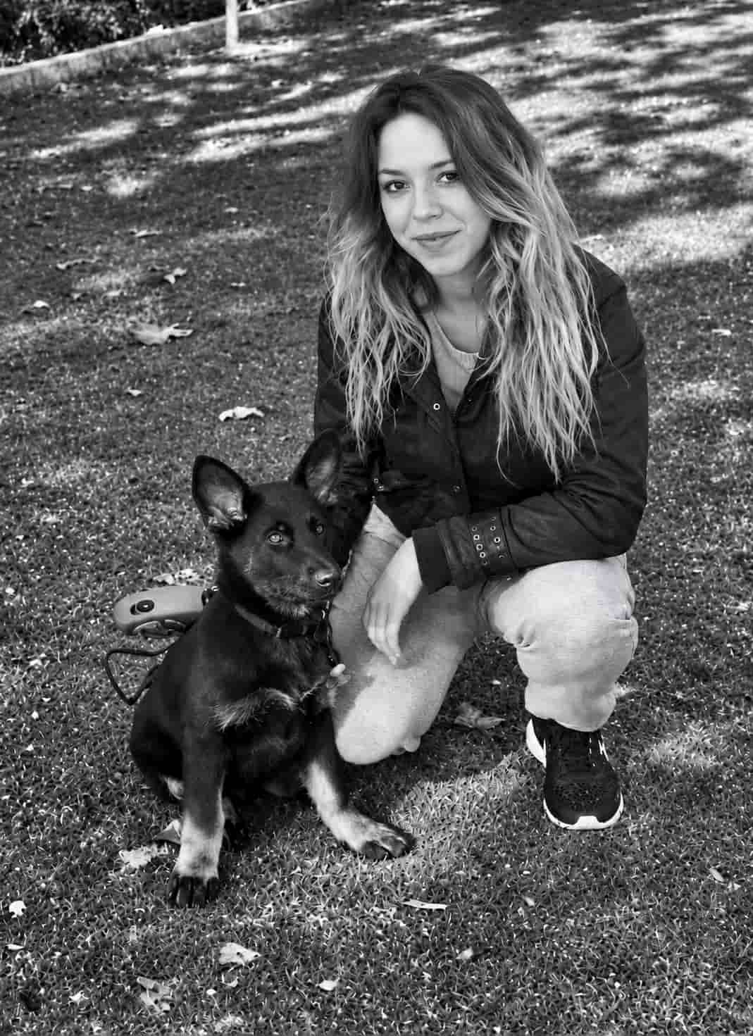 Nerea Muñoz y su fiel amigo Duque